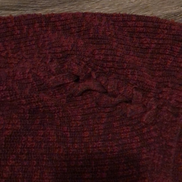 Express Sweater - Picture 5 of 7